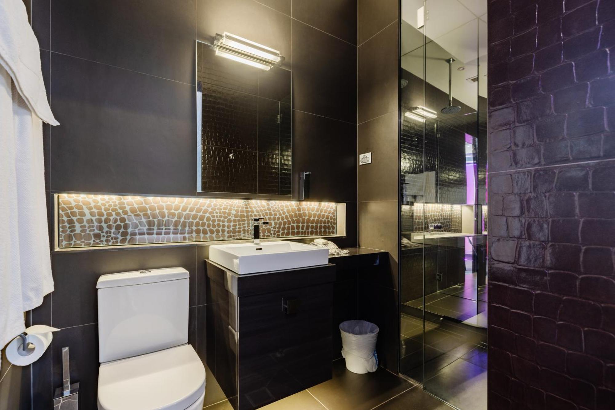 Hotel Junction 4*